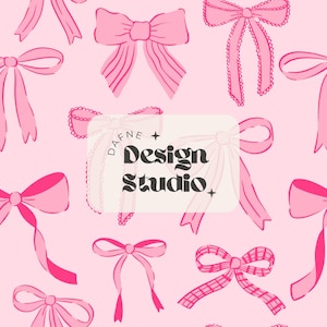 Puede incluir: Fondo rosa y blanco con un patrón de lazos rosas. El texto "Dafne Design Studio" está en el centro de la imagen.