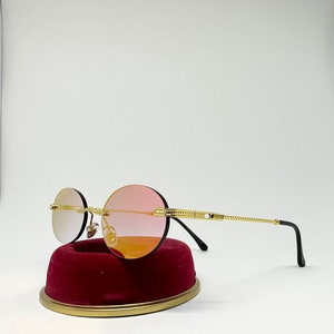 lunettes de soleil classique tendance de luxe image 1