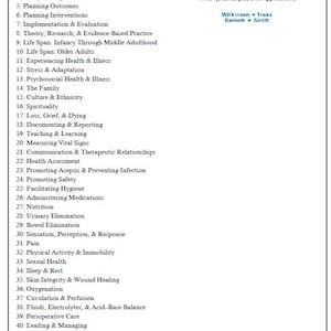 以下が含まれることがあります： 「Fundamentals of Nursing」というタイトルの教科書。目次には「クリティカルシンキング」、「ストレスと適応」、および「法的責任」などのトピックが記載されています。本の表紙には著者の名前と出版社のロゴが含まれています。