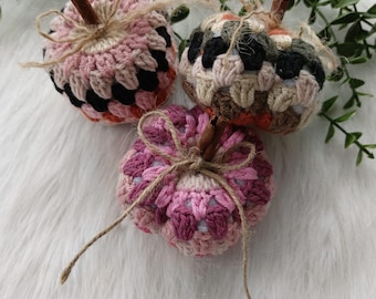 Crochet Granny Square Pumpkin: 3D Pink Halloween Decor