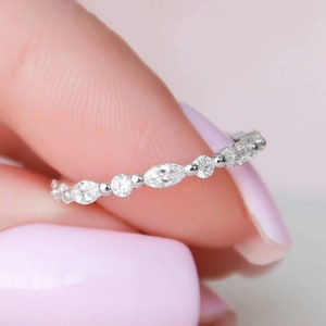 Half Eternity Wedding Band, Marquise & Round Moissnaite Alternate Diamond Band, Stackable Band, Bubble Shared Prong Wedding Band for Women