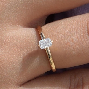 Anillo de compromiso con mini diamantes, anillo de diamantes genuinos, anillo de diamantes de talla radiante, anillo de compromiso con un solo diamante, anillo de compromiso de oro amarillo de 18 quilates