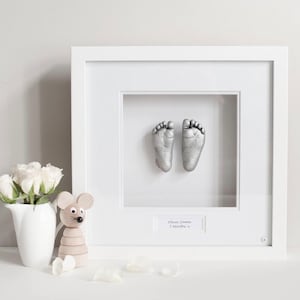 Kit de moulage 3D pour mains et pieds de bébé avec cadre - Cadeau de baby shower, décoration de chambre d'enfant, cadeau de naissance pour bébé. Du nouveau-né à 9 mois