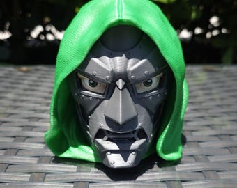 Dr.Doom Deck Box 100 Cards | Pokemon | YuGiOh | Commander | Riftbound | One Piece