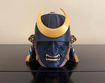 Ghost of Tsushima Samurai Mask Deck Box | Commander 100 Cards, Dice Storage
