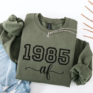 Moletom personalizado para 40º aniversário, suéter vintage de 1985, camisa universitária personalizada para o ano de nascimento, presente para melhor amigo de 40º aniversário, camiseta da AF