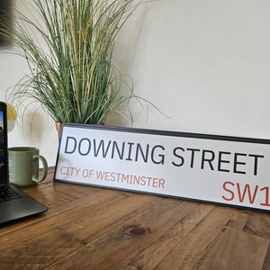 Downing Street London 60 cm x 17 cm 3 mm dik hoogwaardig glanzend metaal Londen Straatnaam Stijl muurbord Aangepast mancave interieur buiten