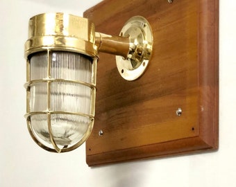 Coastal Charm: Vintage Exterior Nautical Style Brass Bulkhead Wall Sconce Light