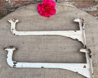 Pair of Antique Vintage Dauntless Cast Iron Cistern /Basin/Sink Brackets