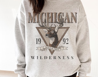 Michigan Sweatshirt Midwest Vintage Deer Sweater Hunting Season Gift Preppy Sweatshirt Country Western Boutique Outdoorsy Woodland Creature
