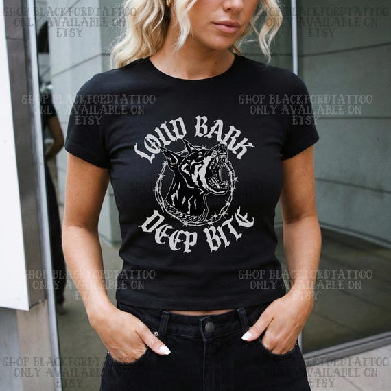 Loud Bark Deep Bite Baby Tee Y2k Fashion Doberman Shirt Tattoo Gothic Clothes Y2k Crop Top Alt Clothing Egirl Mall Goth Clothes Elder Emo