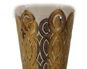 Vintage 22-Karat Gold Moroccan Style Low Ball Rocks Glass, repeating pattern on clear glass