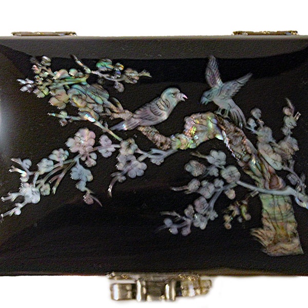 Vintage 4"H x 6"W Japanese Black Lacquer Inlaid Abalone with of Birds - Hinged and Lock Jewelry/Trinket Box, Circa Late 1900s