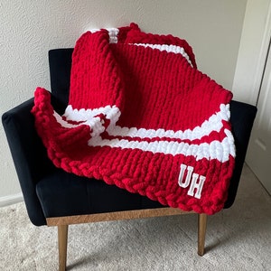 U H Chunky Knit Throw Blanket, School Spirit Home Decor, College Gift, Graduation Gift, Dorm Decor, Gift for Son, Gift for Brother,UH Alumni