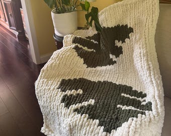 Handmade Chunky Knit Monstera Blanket, Soft Chenille Throw