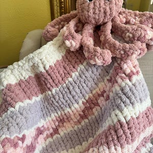 Handmade Striped Chunky Knit Throw Blanket: Soft Chenille BOHO Decor image 9