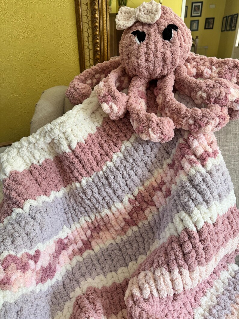 Handmade Striped Chunky Knit Throw Blanket: Soft Chenille BOHO Decor image 9
