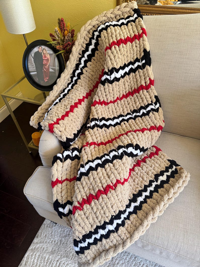 Handmade Striped Chunky Knit Throw Blanket: Soft Chenille BOHO Decor image 6