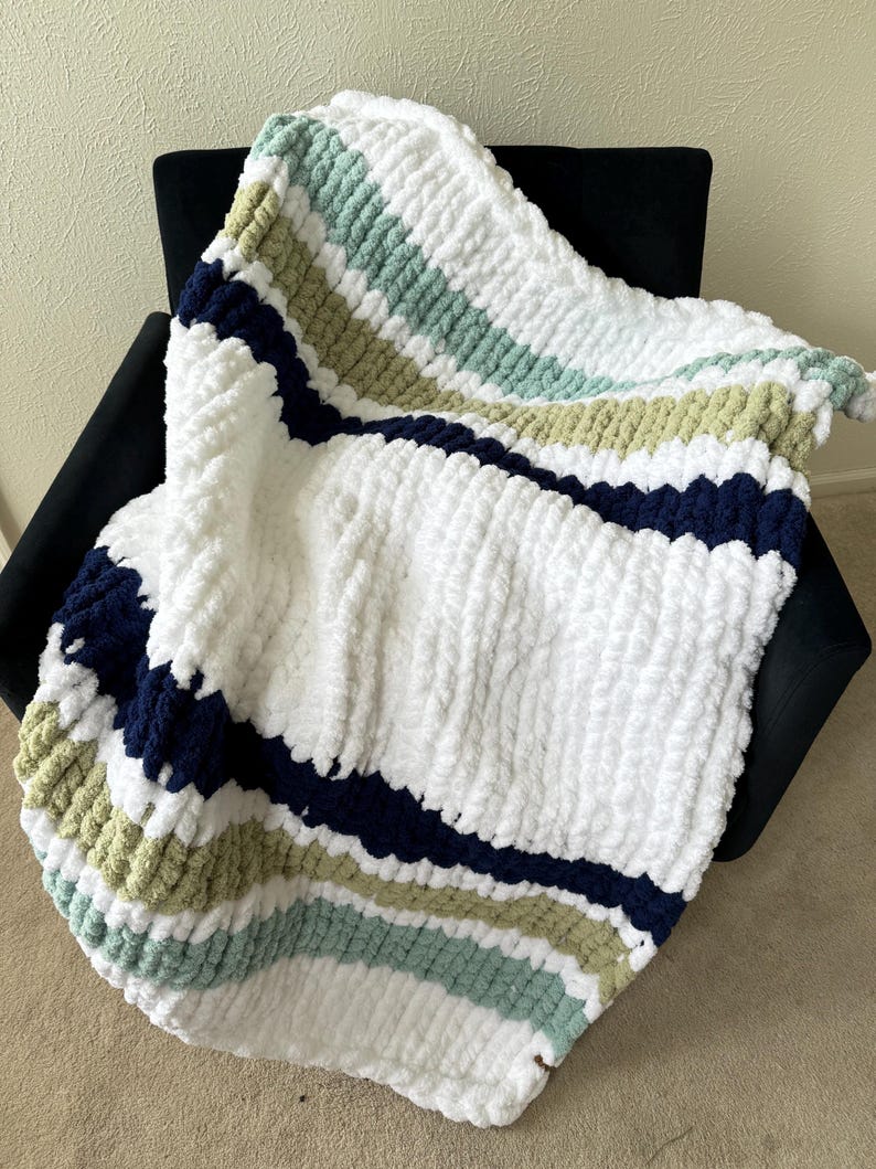 Handmade Striped Chunky Knit Throw Blanket: Soft Chenille BOHO Decor image 8