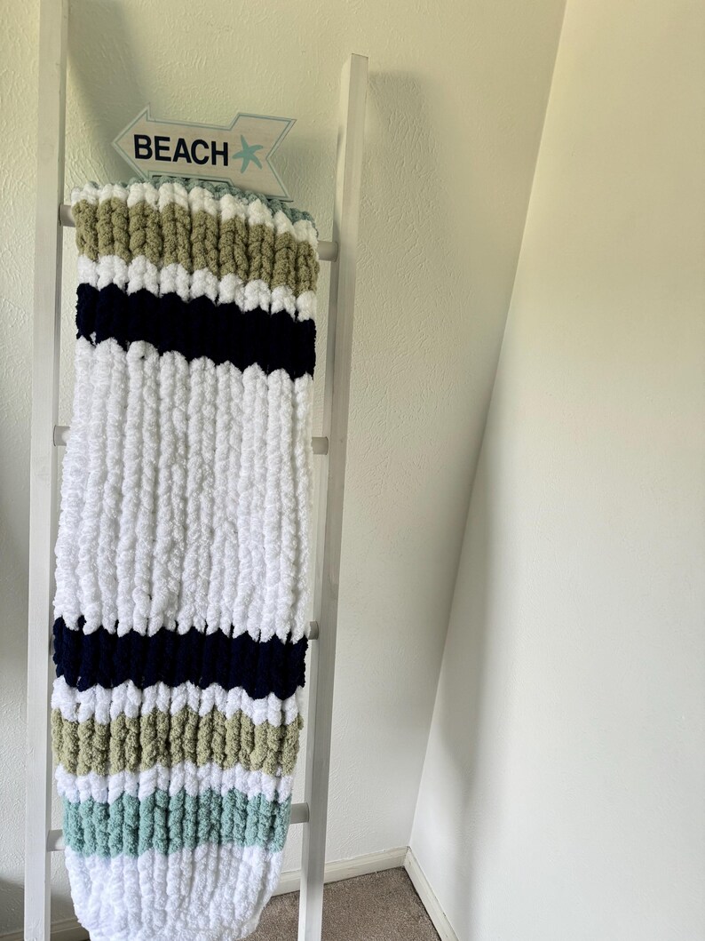 Handmade Striped Chunky Knit Throw Blanket: Soft Chenille BOHO Decor image 14