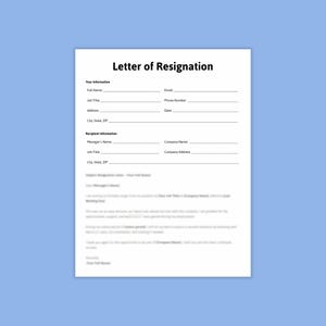 Puede incluir: Una plantilla de carta blanca titulada "Letter of Resignation" sobre un fondo azul claro. El documento incluye campos para información personal y del destinatario, como nombre completo, cargo y nombre de la empresa.