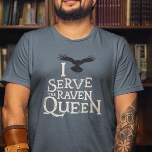Raven Queen Dungeons & Dragons Unisex Jersey Short Sleeve Tee