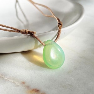 Mint drop choker ketting, kettingen voor vrouwen, druppelvormige hanger choker, indie ketting, verstelbaar koord choker, boho hippie choker, surfen
