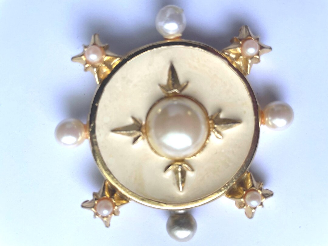 Vintage Round Enameled Compass Rose Brooch/pin - Etsy