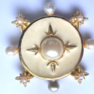 Vintage Round Enameled Compass Rose Brooch/Pin