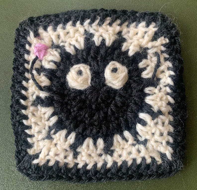 Coal Sprite Granny Square Pattern image 3