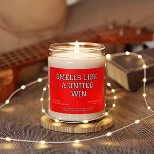 Vela con aroma a victoria, regalo del Manchester United, regalo para el aficionado del Manchester United, regalo de la Liga de Campeones de Fútbol, vela para el día del partido para él,