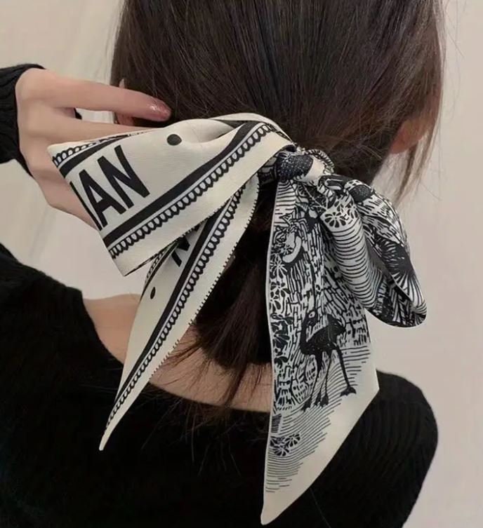 FHTH LV Cashmere and Silk Logo Scarf – From Head To Hose