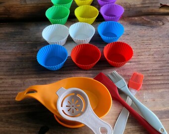 Kitchen Gadgets Set Silicone Muffin Cupcake Cups, Brush, Spoon Holder, Silicone Spatula Spoon, Plastic Egg Divider - 17 pc. Lot