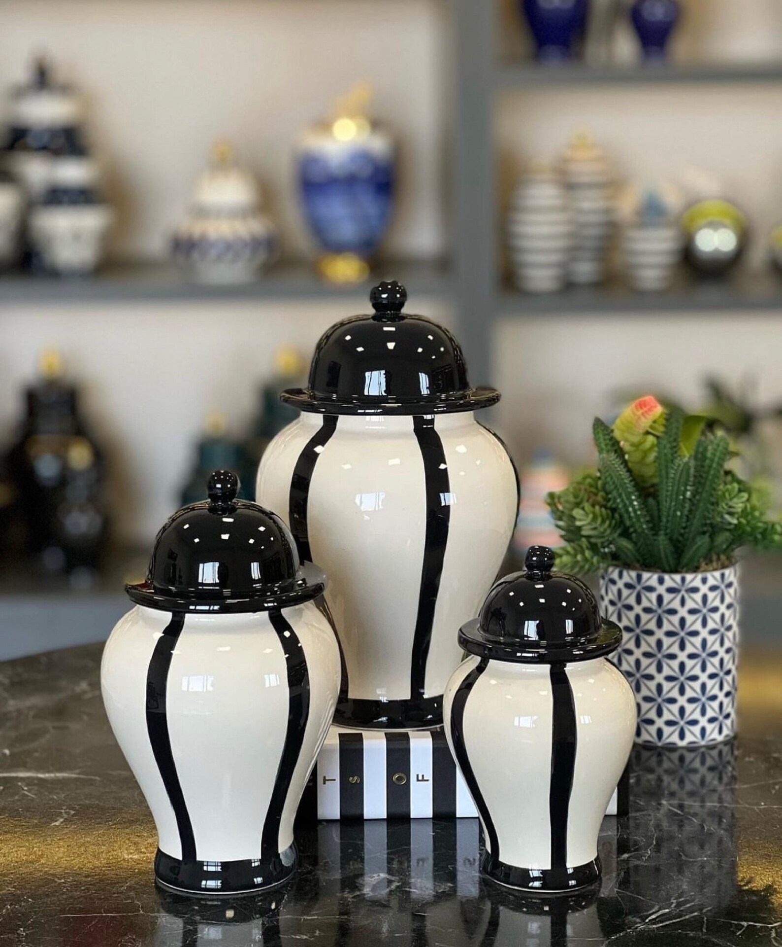 Black and White Checkered Ginger Jar Set , Ceramic Checkered Vase With