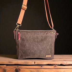 Sac à bandoulière en toile cirée, bandoulière fait main, sac pour homme et femme, sac à main décontracté pour un usage quotidien.
