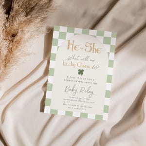 Invitación para revelar el género del bebé con amuleto de la suerte, baby shower o revelación del día de San Patricio, ¿quién será nuestro bebé?, plantilla personalizable de Canva