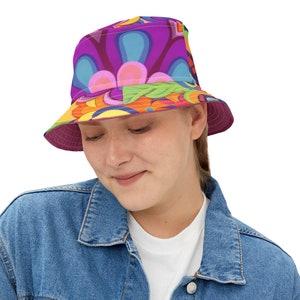 Retro Floral Bucket Hat: Fun Vacation Hat