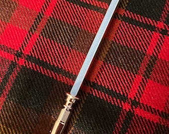 Lightsaber Kilt Pin Obi-Wan Kenobi | Glow In The Dark Blade