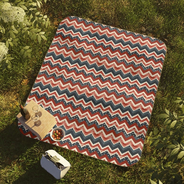 Retro Americana Chevron Pattern 61" x 51" Polyester Fleece Picnic Blanket with Carrying Strap Outdoor Water Resistant Oxford Cloth Back