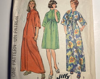 Einfachheit 6048 70er Jahre Maxi Kleid Vintage Schnittmuster (1973) Kleid mit Stehkragen und Trompetenärmeln Medium (34-36"Büste) 70er Jahre Mode Retro Kleid