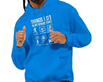 Men's Heavy Blend Hoodie: Cotton-Poly Fleece Pullover