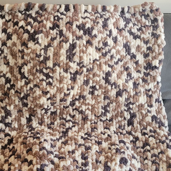 Claret Cozy Blanket - Multi
