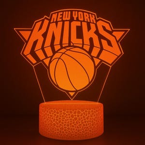 New York Knicks ledlamp: lasergegraveerd NBA-nachtlampje met afstandsbediening