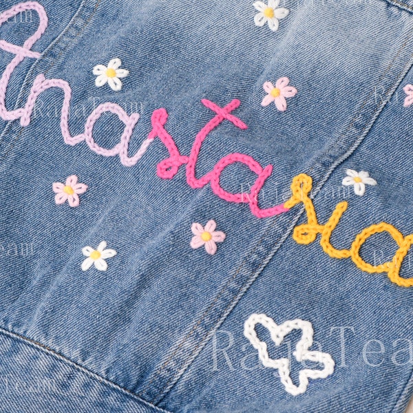 Custom Embroidered Girls' Denim Jacket with Personalized Name - Trendy Outerwear for Stylish Girls - Unique Birthday Present
