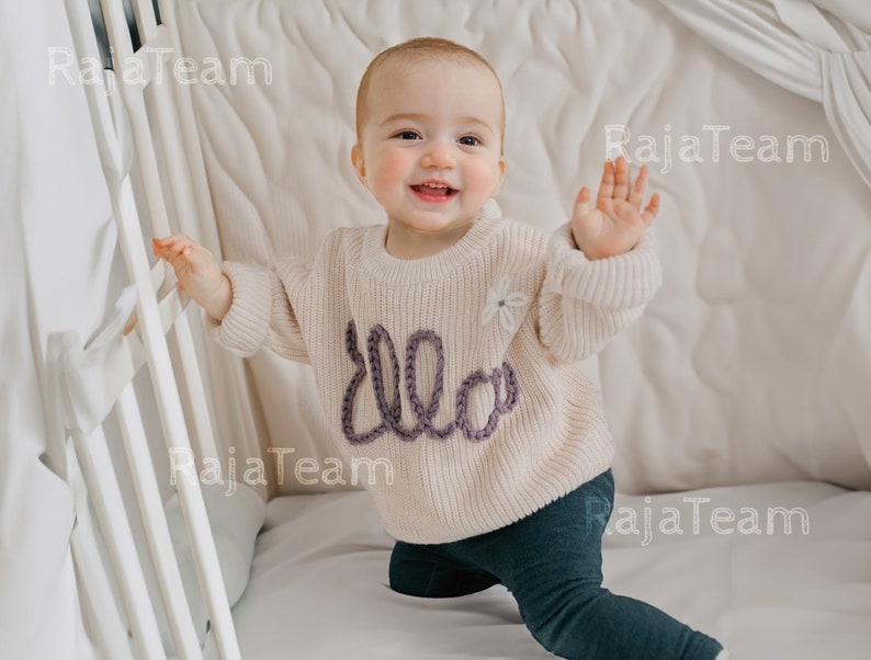 Personalisierte Baby Name Pullover für Neugeborene, ideal für Babypartys Bild 4