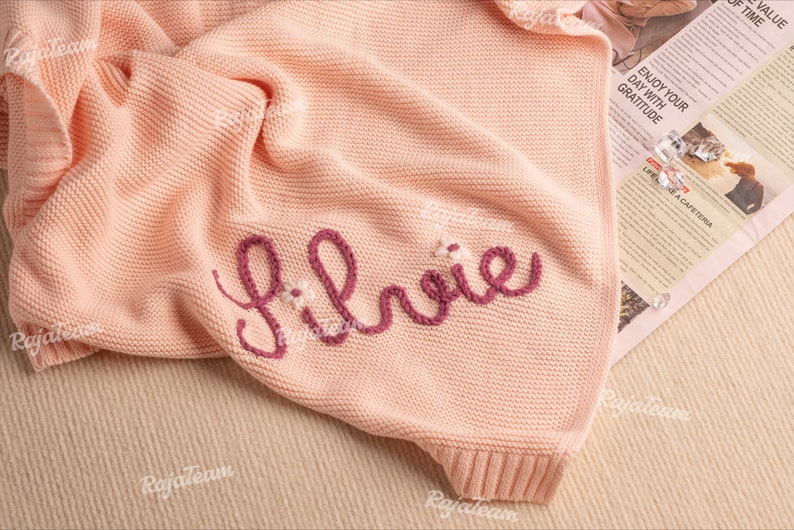Personalized Embroidered Baby Blanket: Custom Name, Cozy Stroller Throw, Soft Knitted Cotton, Newborn Keepsake, Baby Shower Gift zdjęcie 1