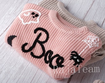 Handgefertigter bestickter Babypullover: Personalisierte Strickmode für Neugeborene, Einzigartiges Geschenk zur Babyparty