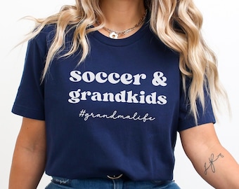 Camisa personalizada de la abuela de fútbol, camiseta divertida del día del juego, fútbol y nietos, camisa de mamá deportiva, camisa de nana de fútbol, camisa de Gigi, regalo de Mimi, día de las madres