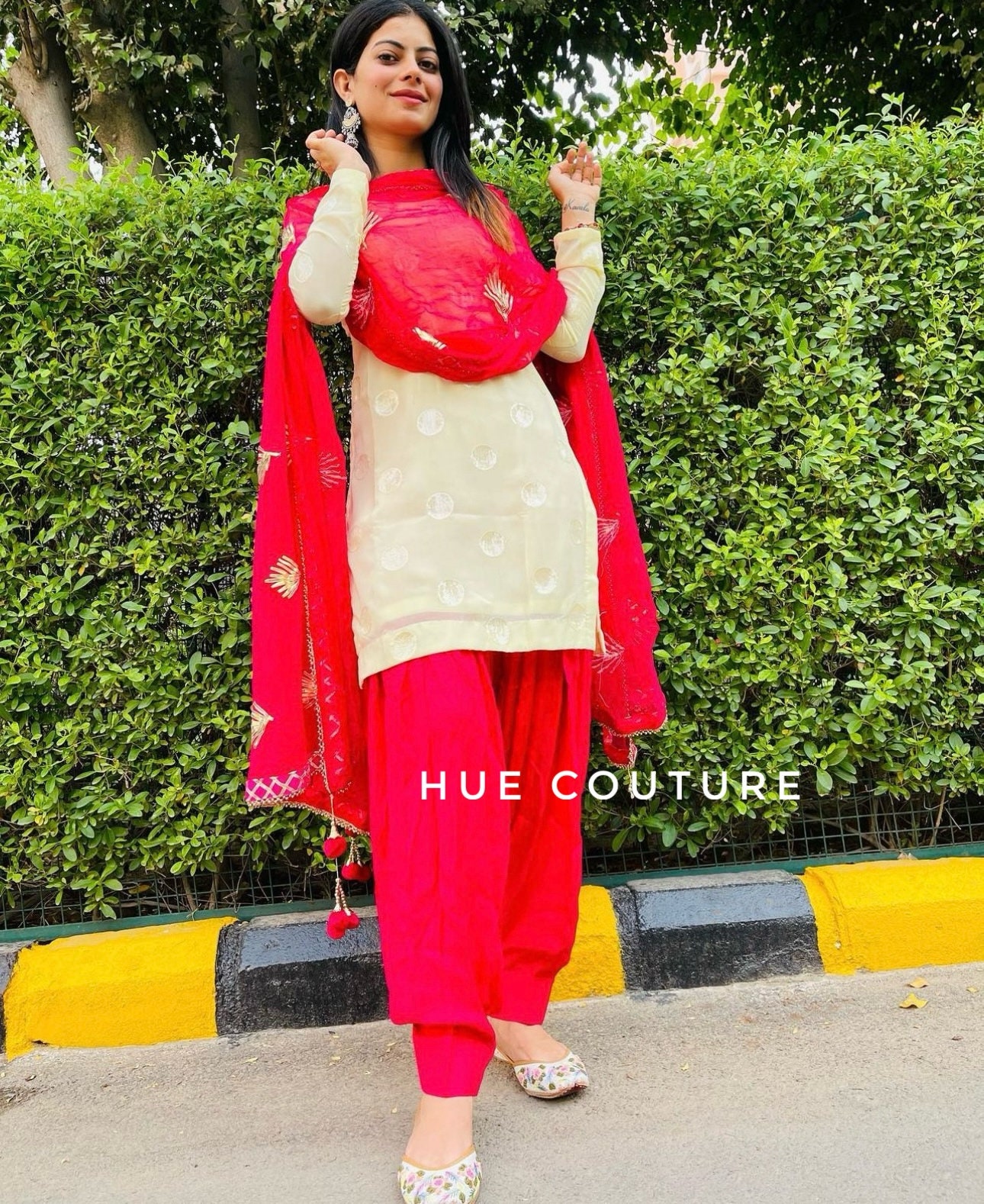 Buy Scarlet Red Anarkali Suit In Silk With Weaved Floral Design And Matching  Banarasi Dupatta Online - Kalki Fashion