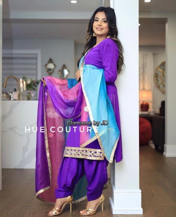 Girls suit colour online